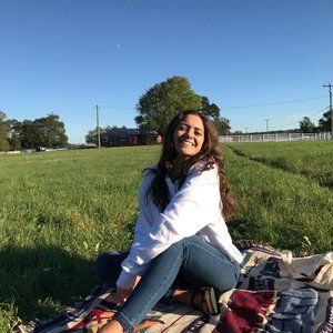 Meet your Posher, Alaina